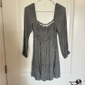 Abercrombie & Fitch Black & White Gingham Smocked Long Sleeve Dress Size…
